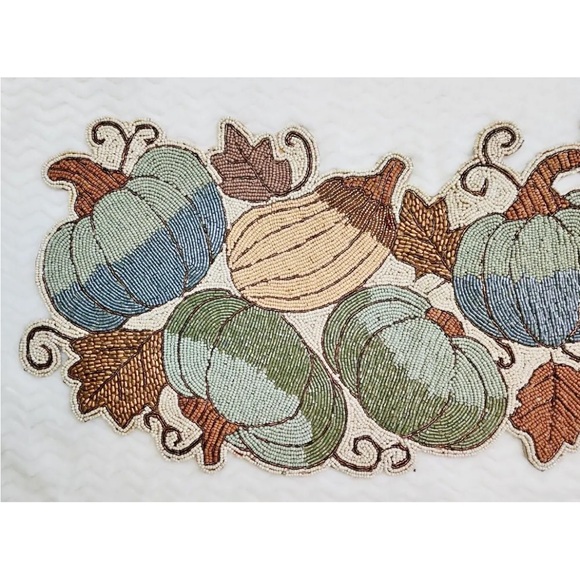 FALL HALLOWEEN THANKSGIVING PUMPKIN GOURD LEAF GLASS BEADED TABLE RUNNER New - Picture 2 of 4
